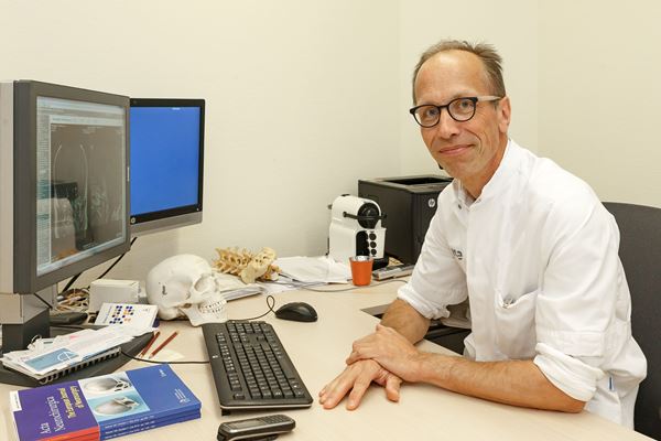 Neurochirurg Tom Aalders, Isala.

Foto: Pedro Sluiter Foto 2018